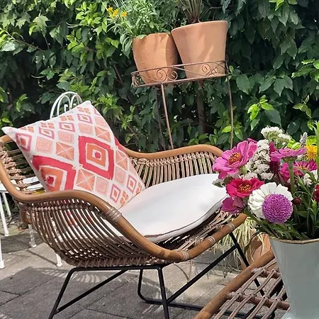 Alojamento de Acomodação e Pequeno-almoço Dahlia