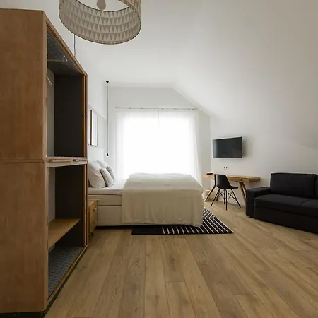 Dahlia Alojamento de Acomodação e Pequeno-almoço 3*